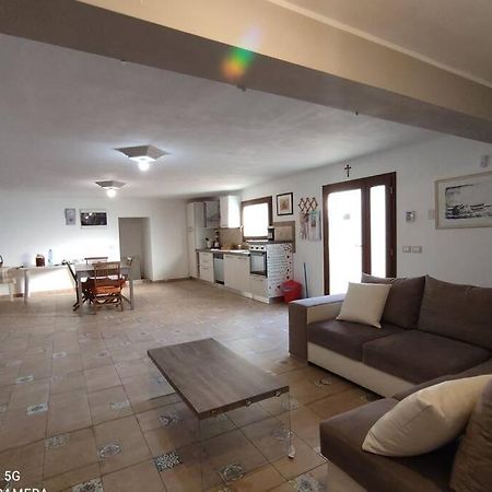 Casa Relax In Periferia Con Ingresso E Parcheggio Privato. Apartment Zimmardo Ngoại thất bức ảnh