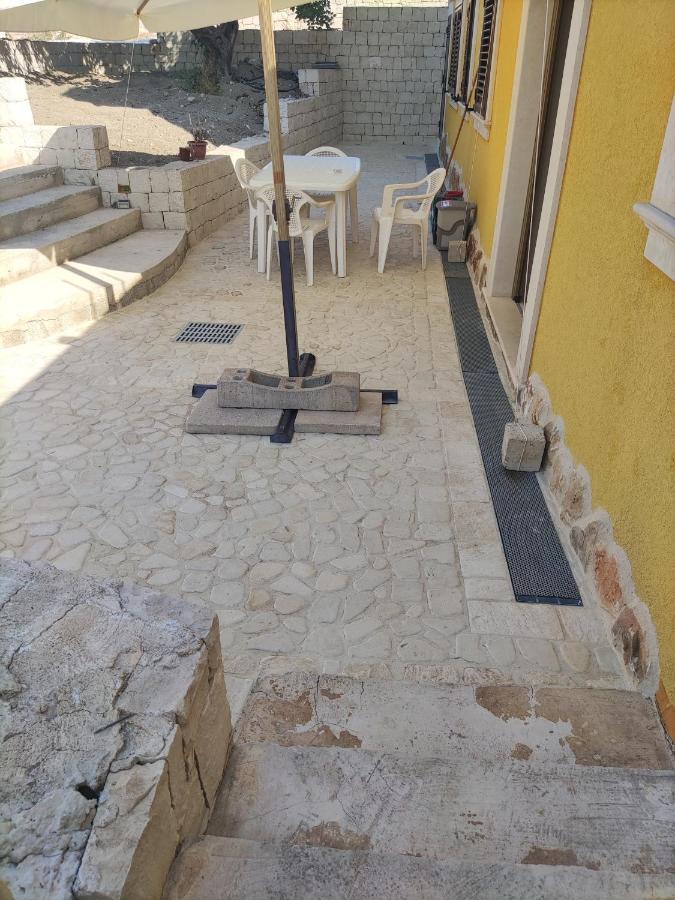 Casa Relax In Periferia Con Ingresso E Parcheggio Privato. Apartment Zimmardo Ngoại thất bức ảnh